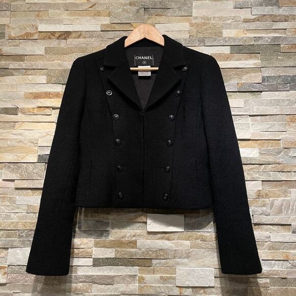Chanel 03C Black Cropped Jacket FR 36 | Camellia Buttons, Bouclé, Military, Rare - Picture 4 of 14